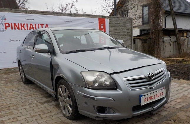 Toyota Avensis cena 10900 przebieg: 173307, rok produkcji 2009 z Baranów Sandomierski małe 379